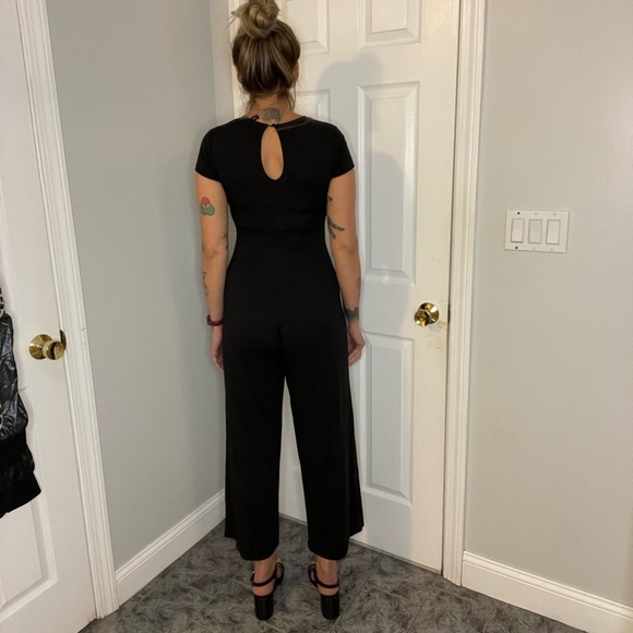 Black Derek Heart Bodysuit with Keyhole front accent - Picture 5 of 12